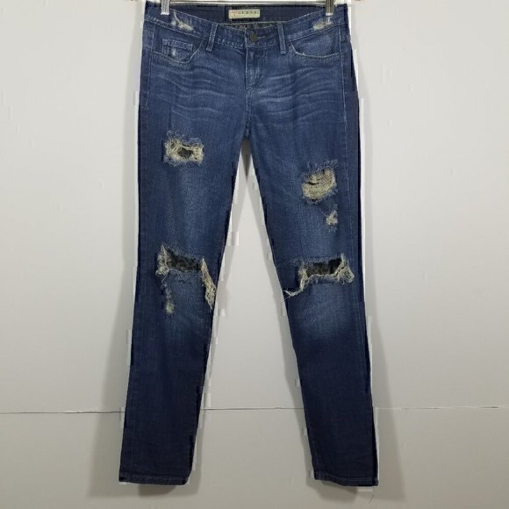 Guess Distressed Jeans Size 28